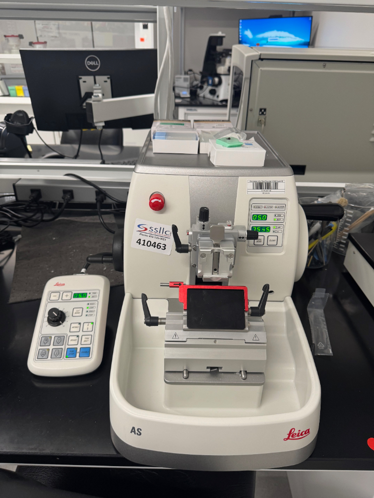 Image of Leica HistoCore AutoCut AS Rotary Microtome